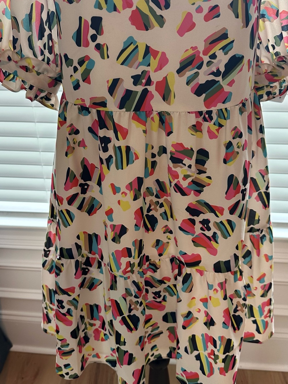 10 Crosby Derek Lam Cream Mini Dress with Multicolor Abstract Print - Picture 3 of 4